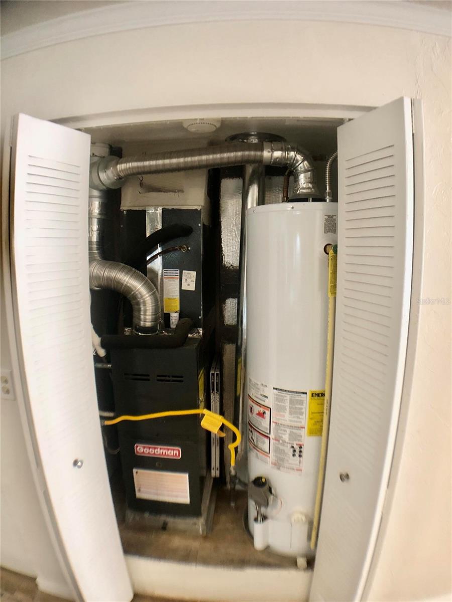 SWEETWATER PINES - Residential