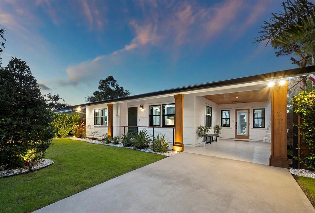 Photo of 2421 Prospect Street, Sarasota, FL 34239 (MLS # A4677367)