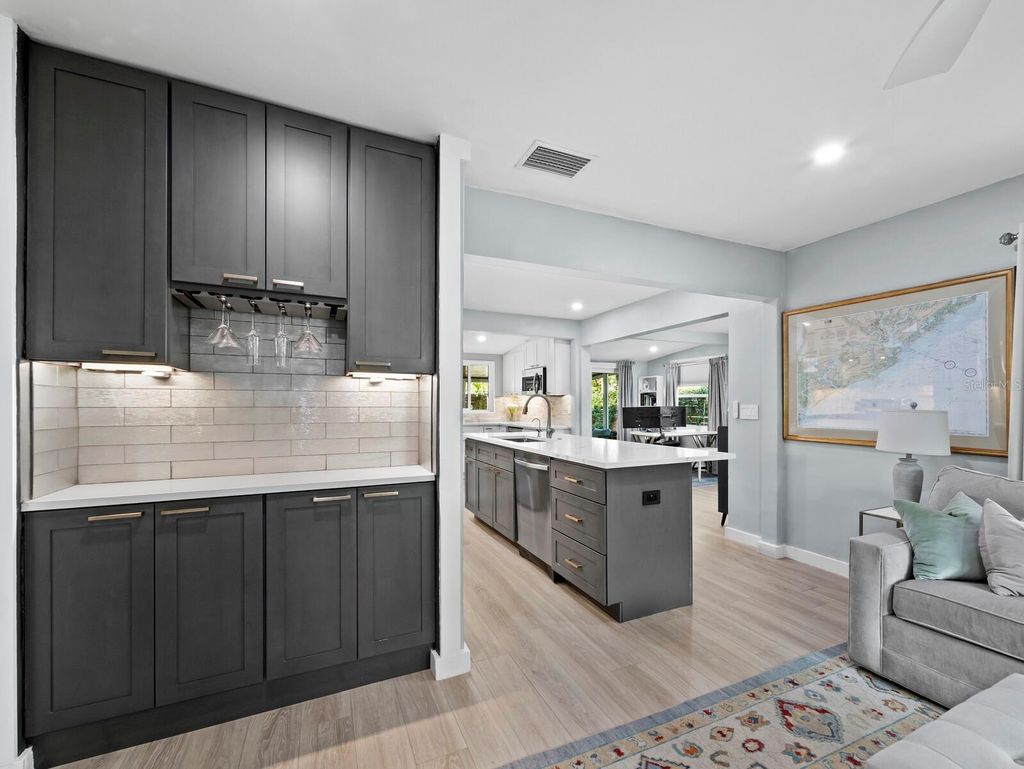 Photo of 2421 Prospect Street, Sarasota, FL 34239 (MLS # A4677367)