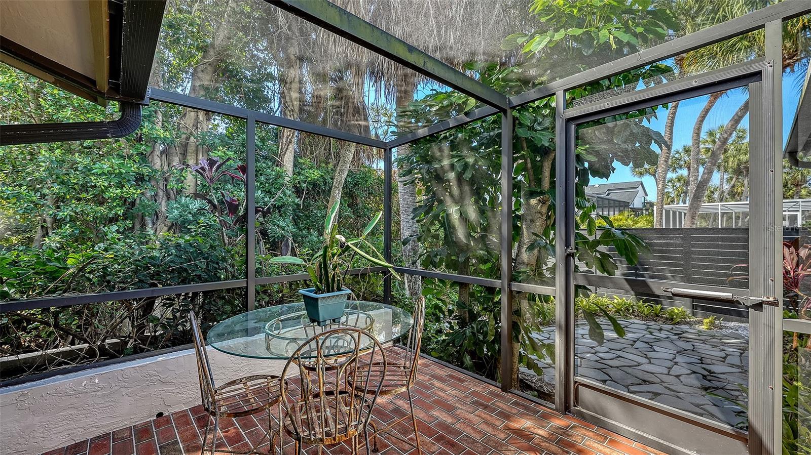 SIESTA COVE SUB - Residential