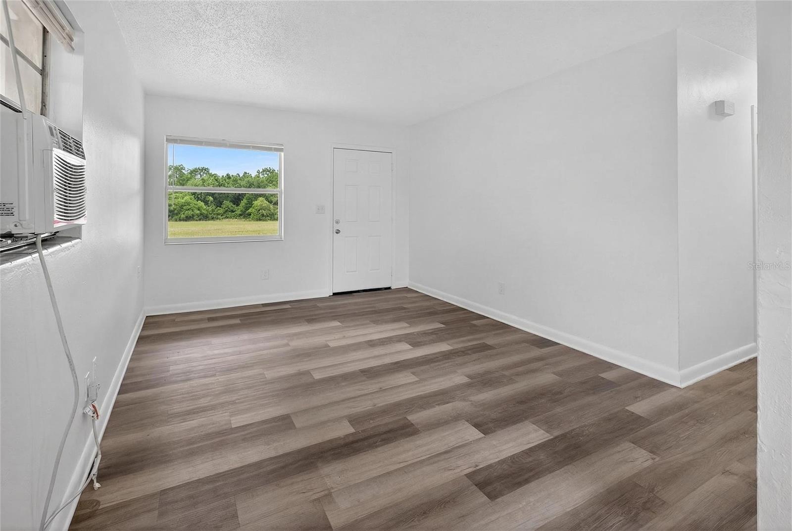 WOODLAND ESTATES - Residential