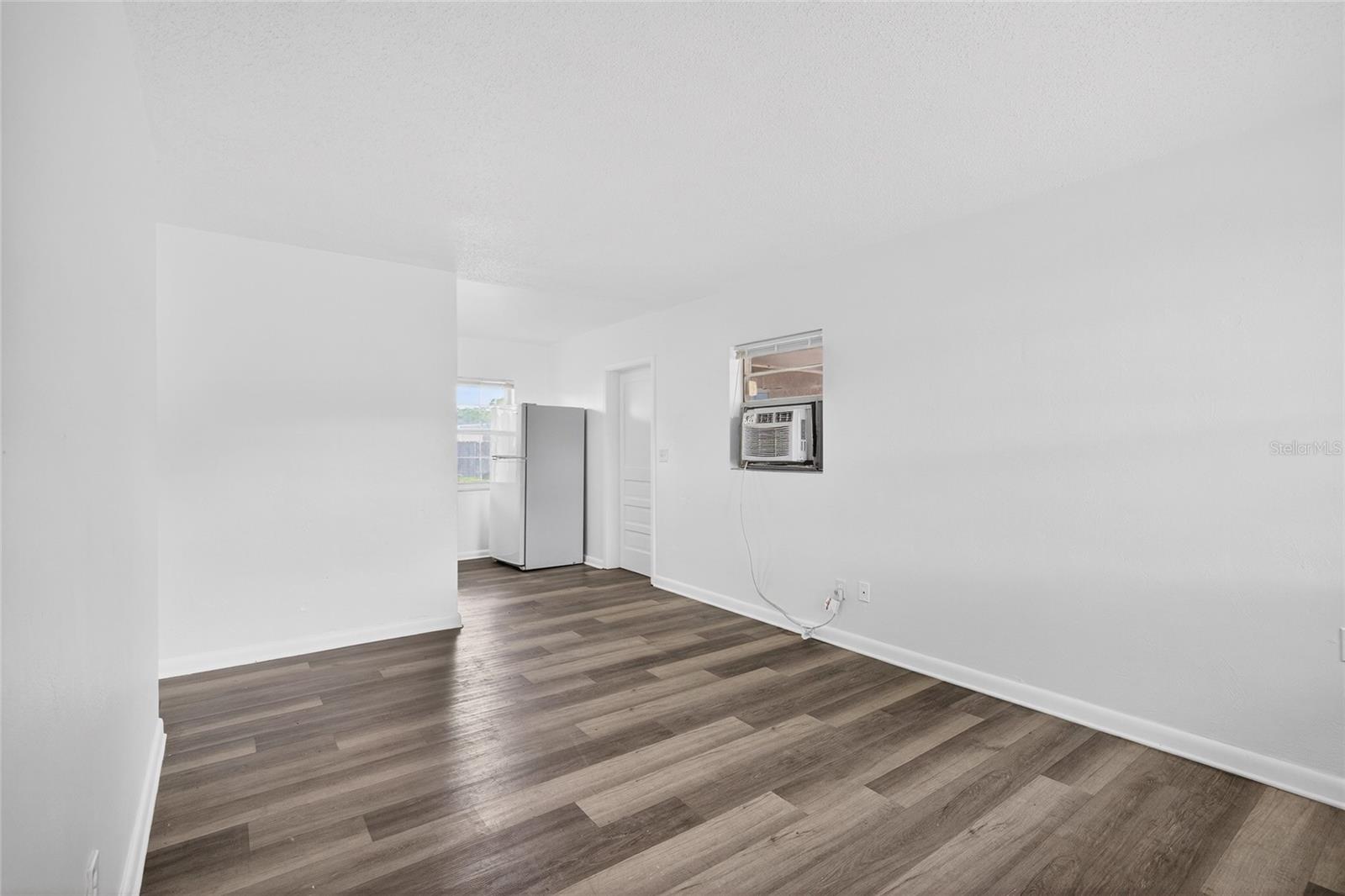 WOODLAND ESTATES - Residential