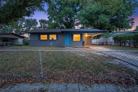 Photo of 1232 Woodland Avenue, Lakeland, FL 33801 (MLS # TB8494576)