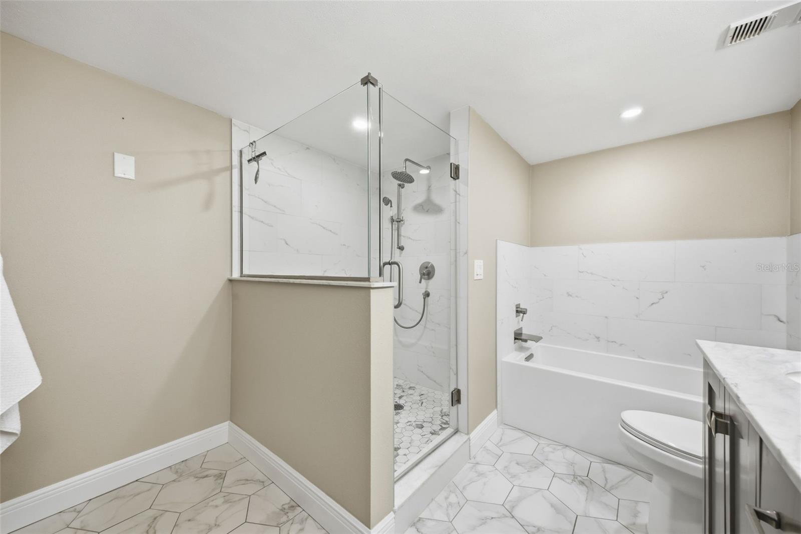 BORDEAUX VILLAGE - Residential