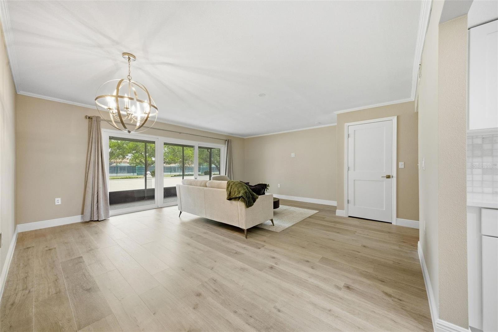 BORDEAUX VILLAGE - Residential