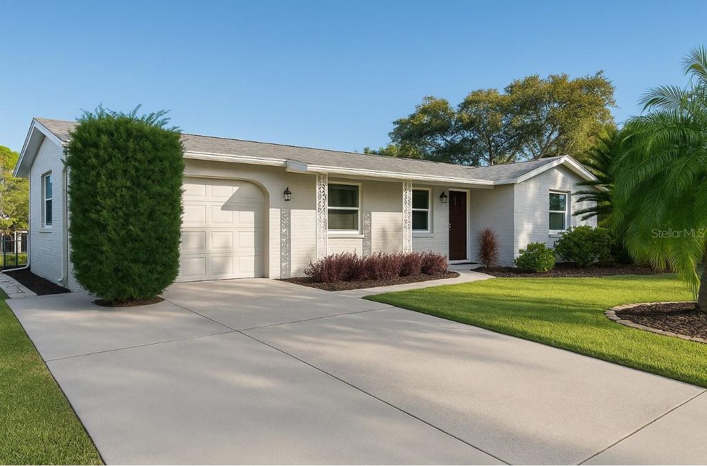 Photo of 92 Talley Dr, Palm Harbor, FL 34684 (MLS # TB8438718)