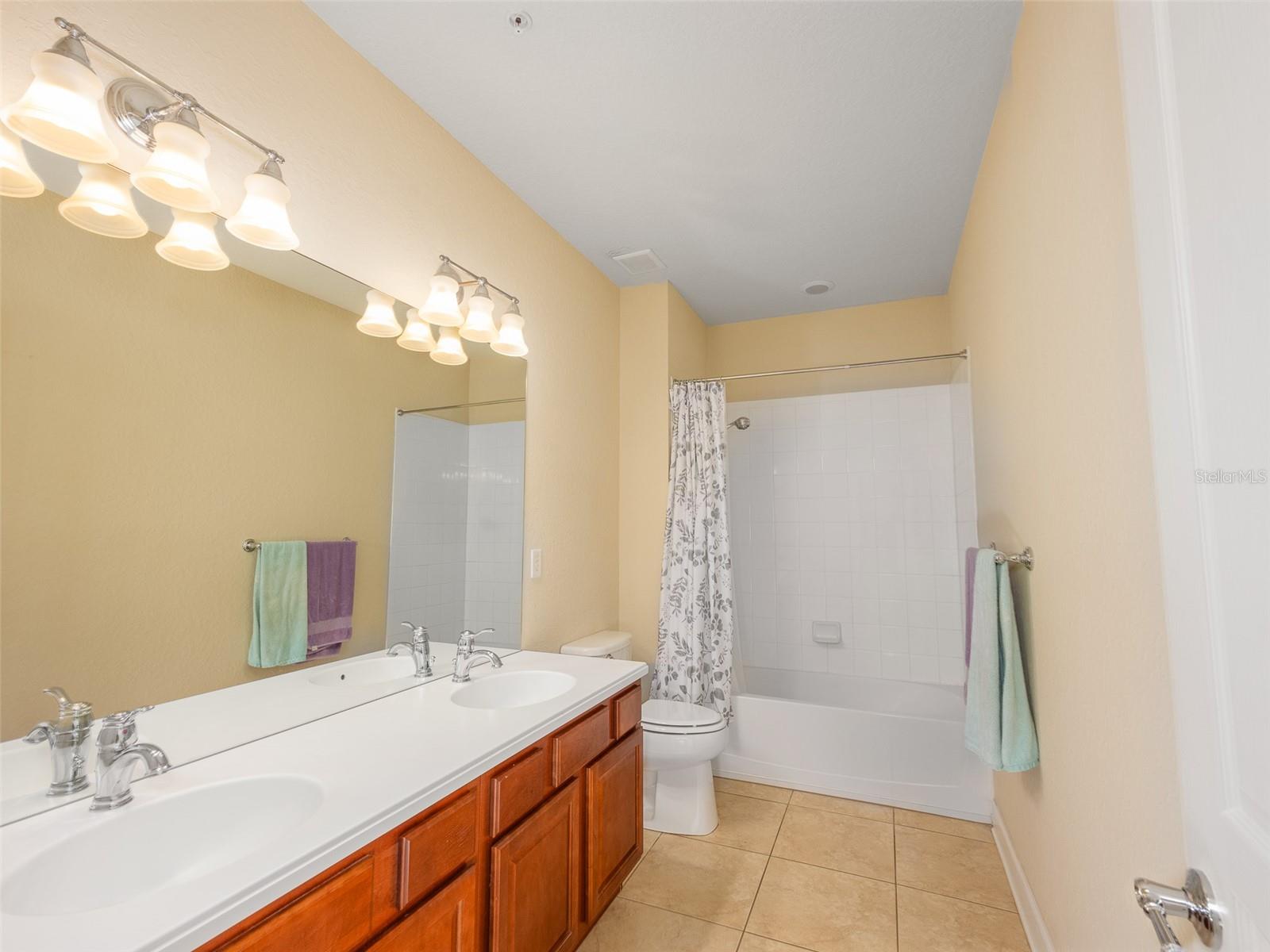 MANDALAY AT BELLA TRAE CONDO PH 25 BLDG 63 - Residential