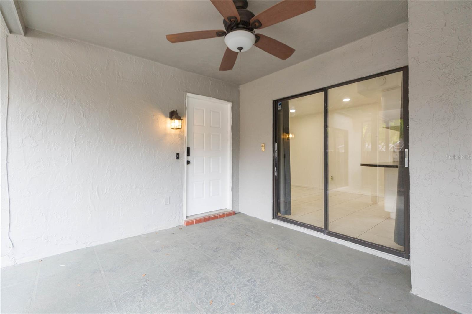 TOWNHOMES OF COUNTRY RUN PH - Residential