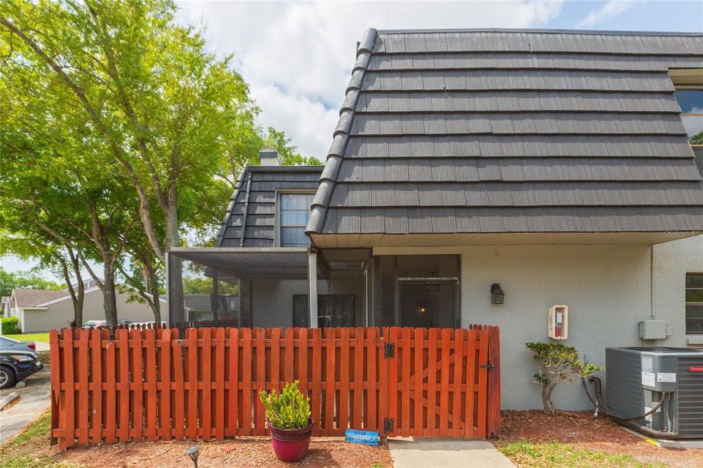 Photo of 12738 Wood Trail Boulevard, Tampa, FL 33625 (MLS # TB8490556)