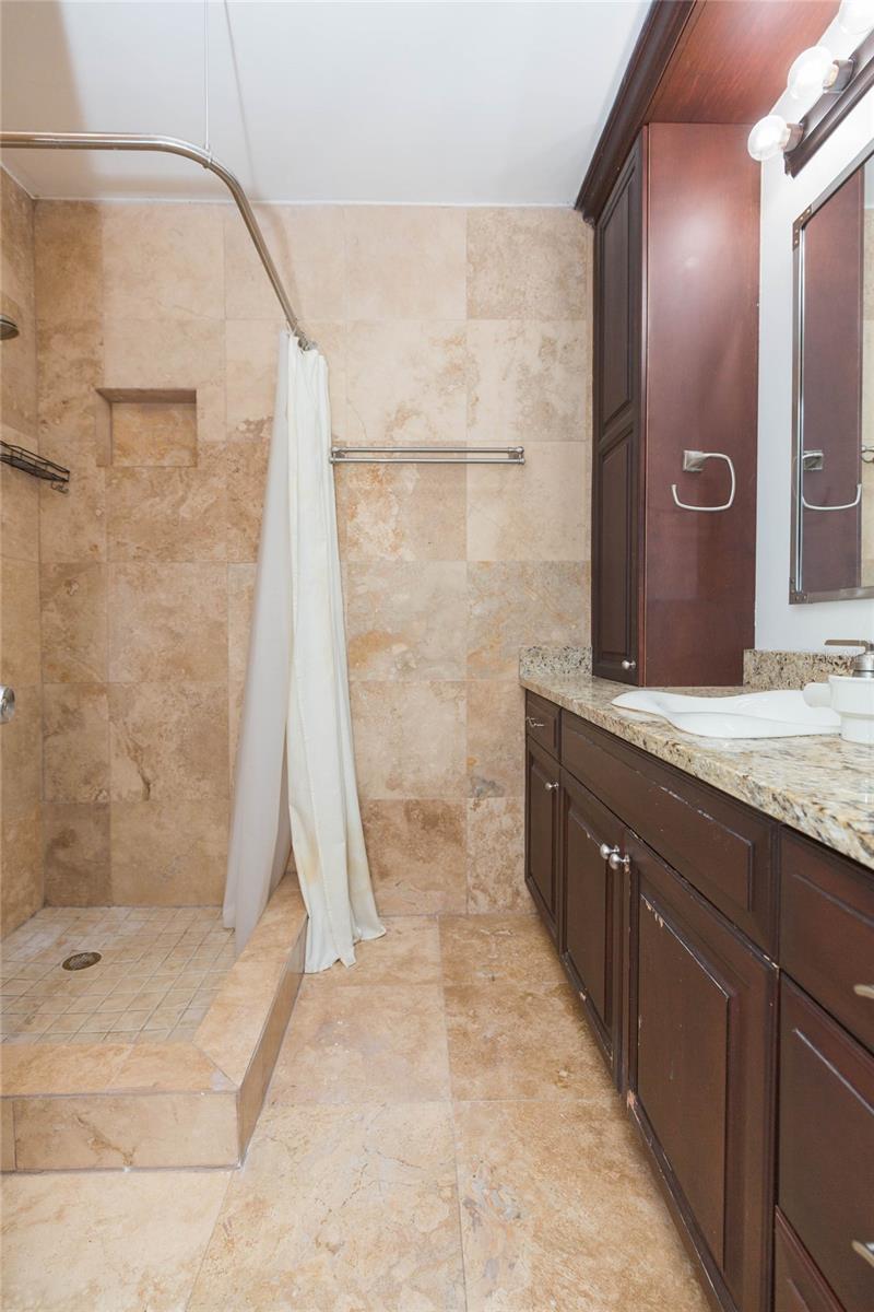 TOWNHOMES OF COUNTRY RUN PH - Residential