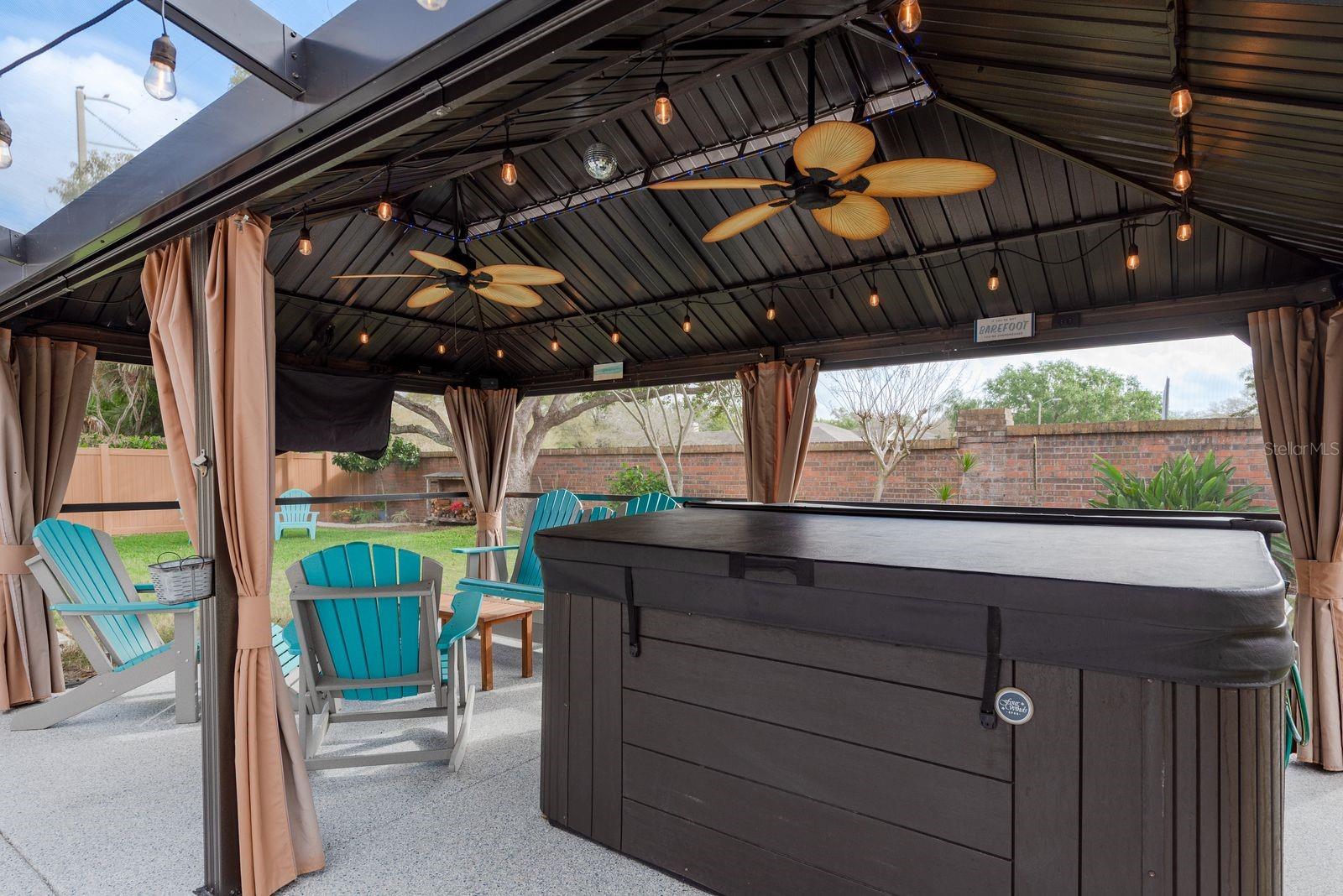 PIPERS MEADOW - Residential