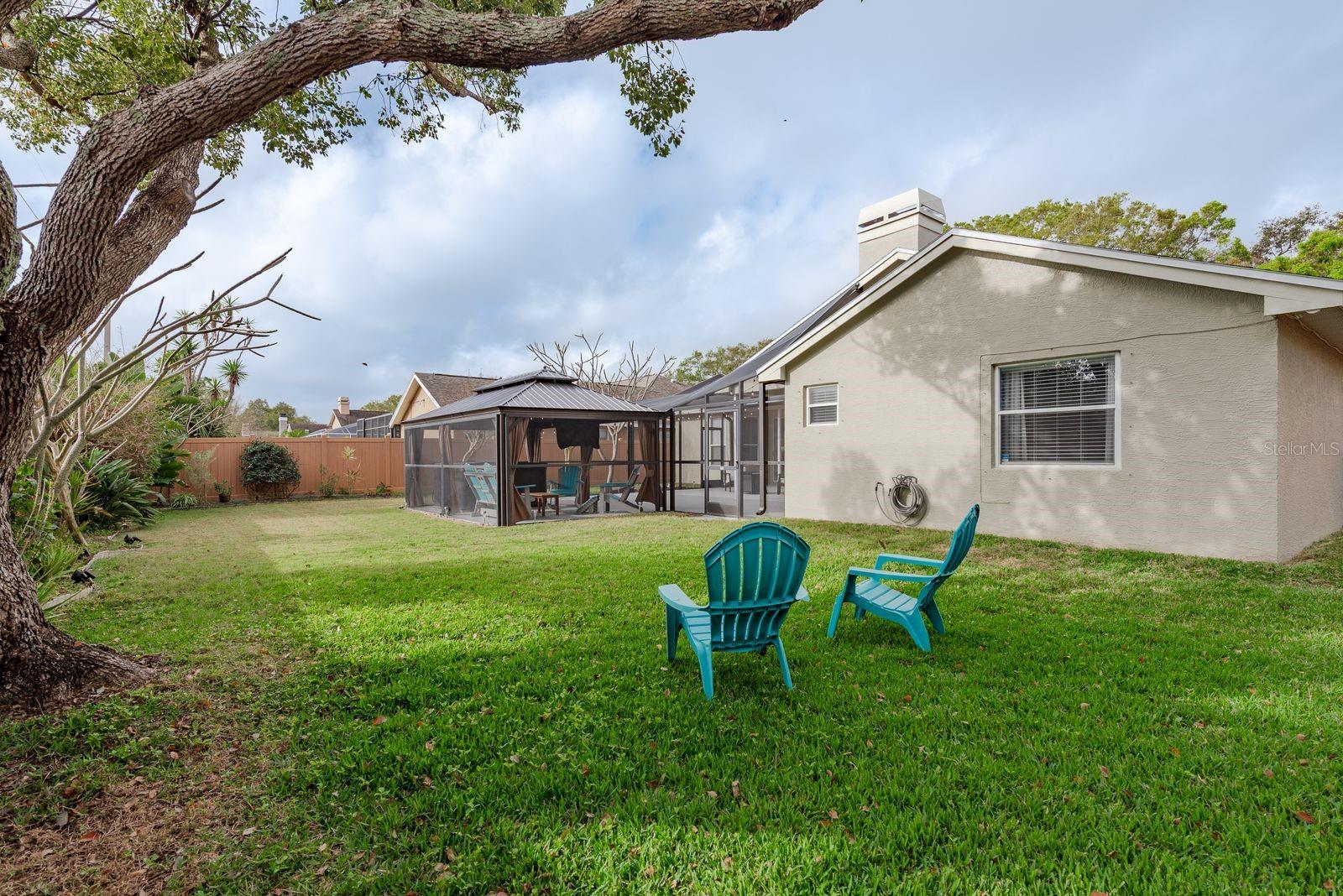 PIPERS MEADOW - Residential