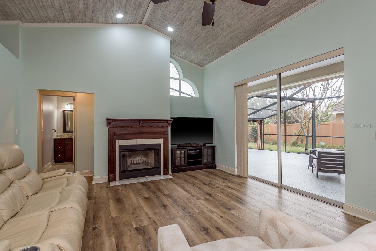 PIPERS MEADOW - Residential