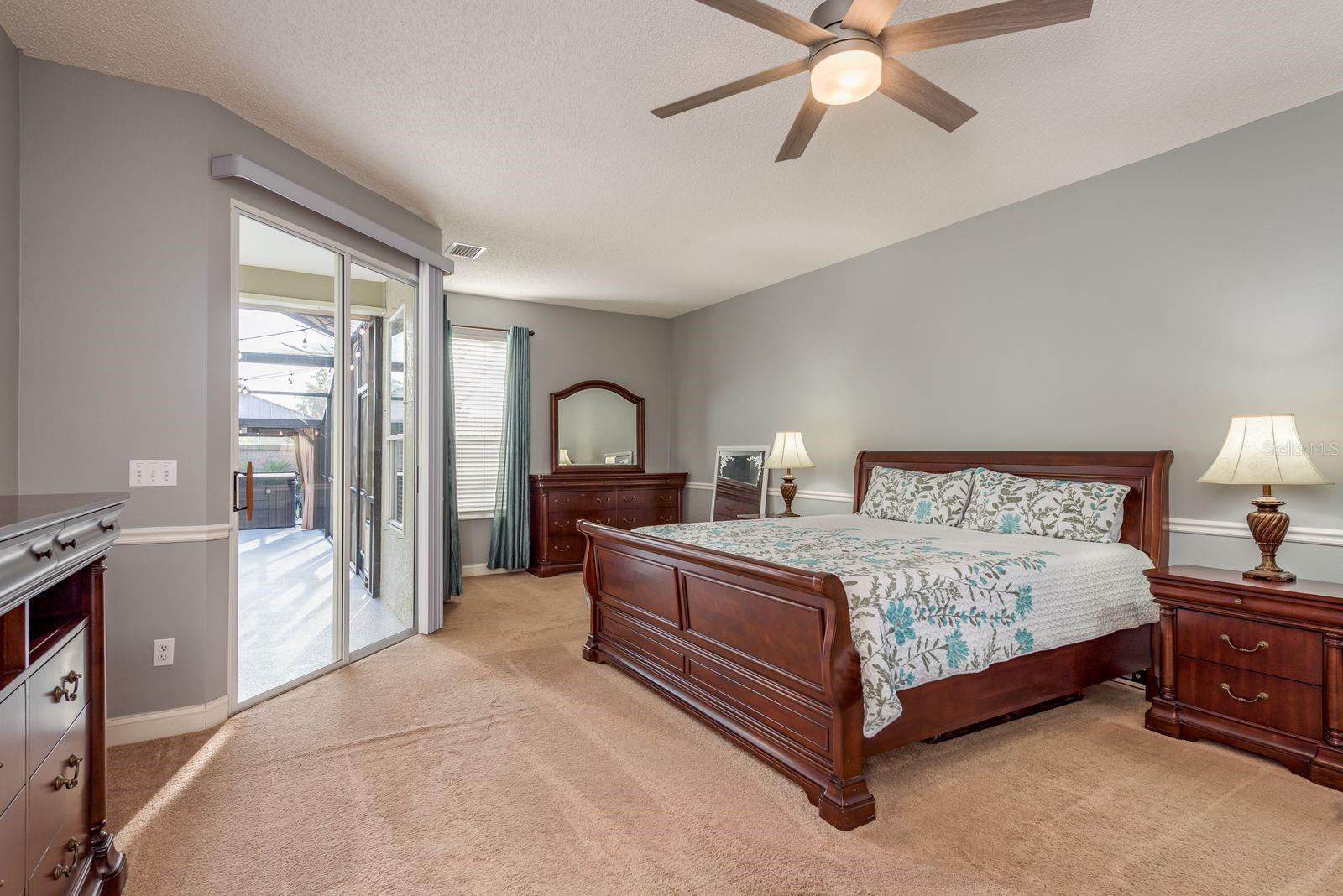 PIPERS MEADOW - Residential