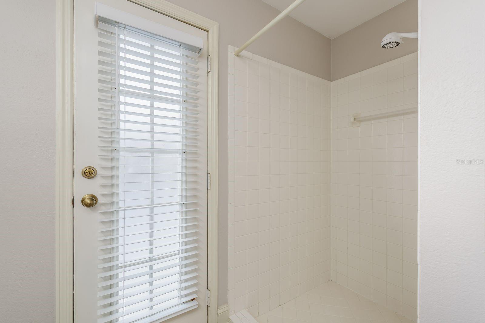 PIPERS MEADOW - Residential