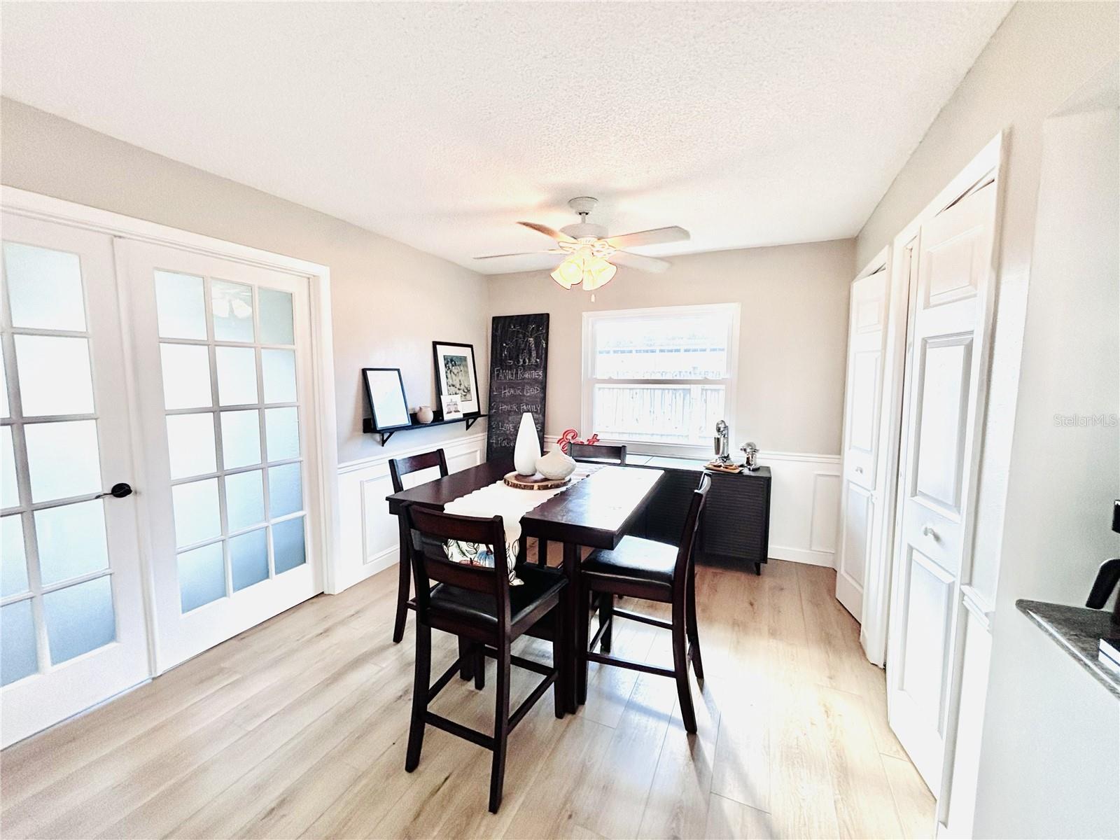 COUNTRY CLUB HEIGHTS - Residential