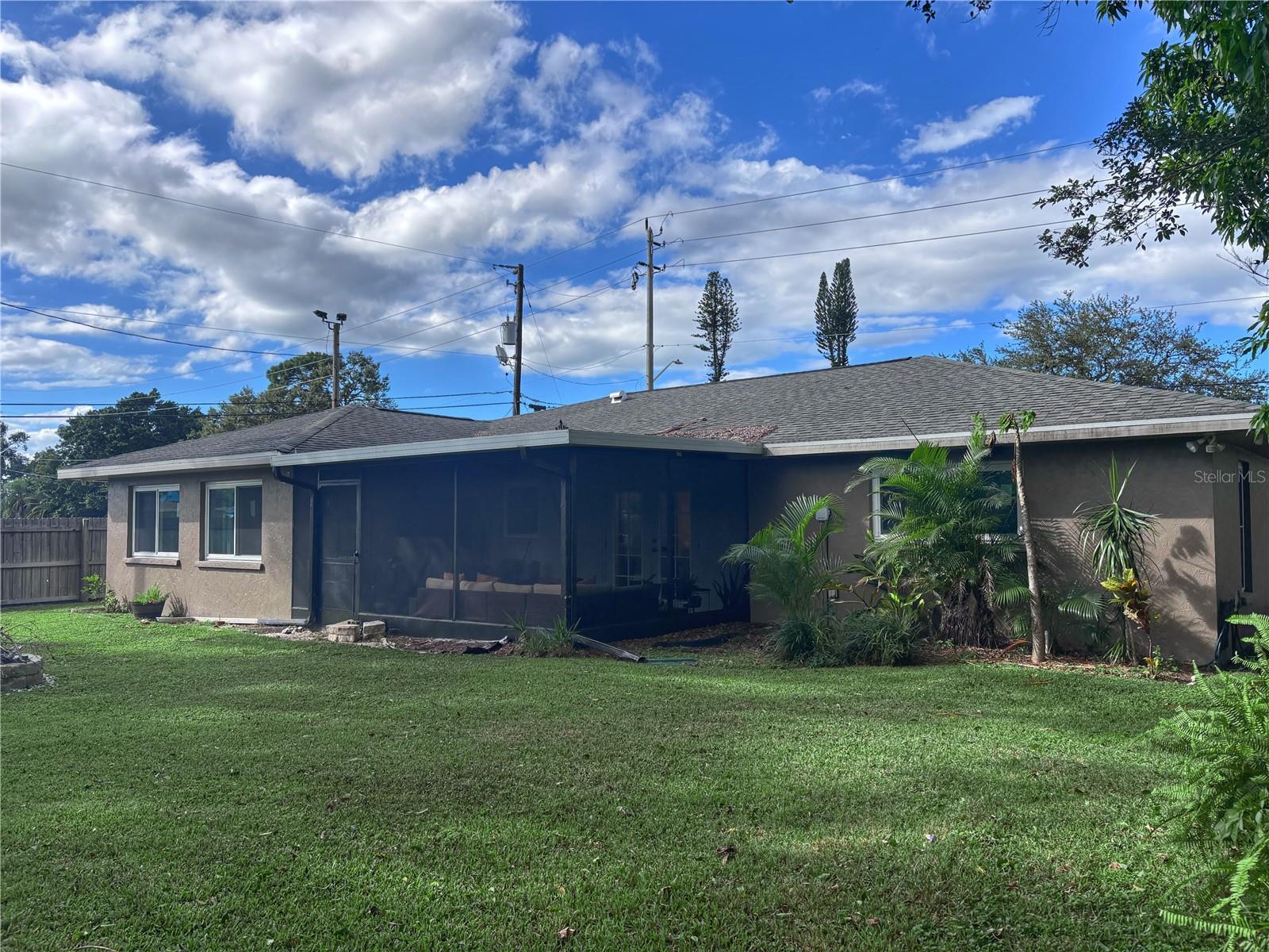 COUNTRY CLUB HEIGHTS - Residential