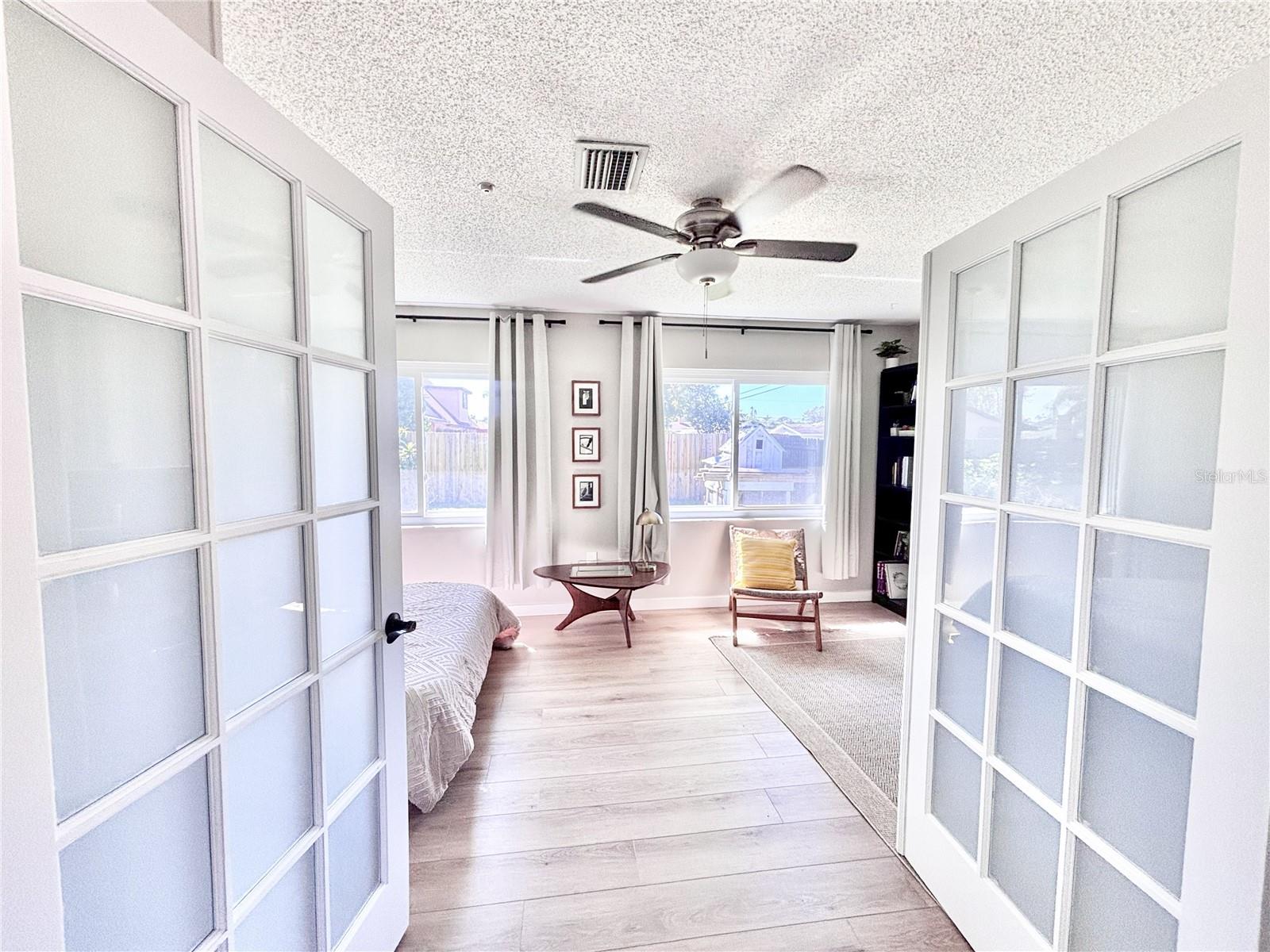 COUNTRY CLUB HEIGHTS - Residential