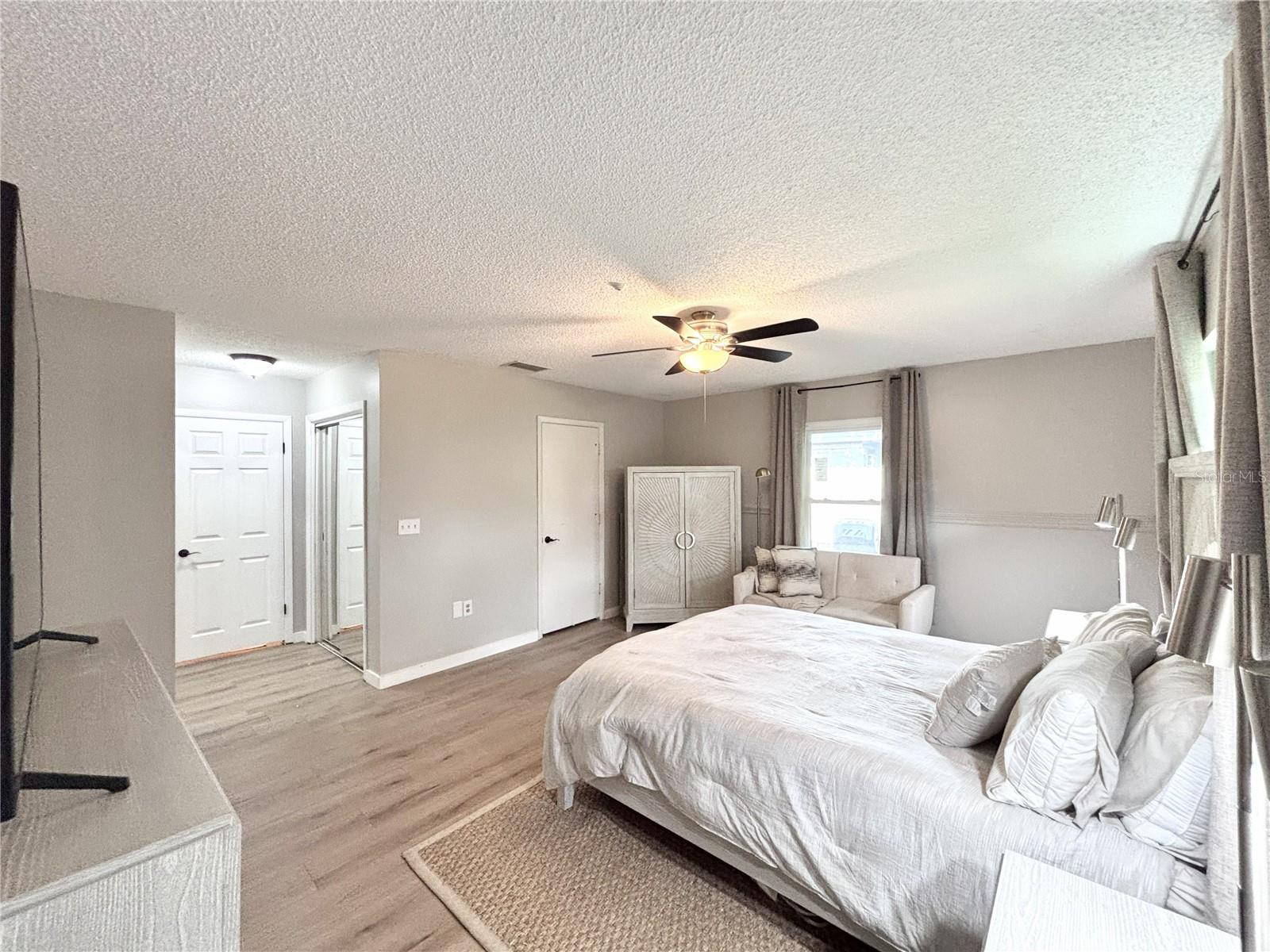 COUNTRY CLUB HEIGHTS - Residential