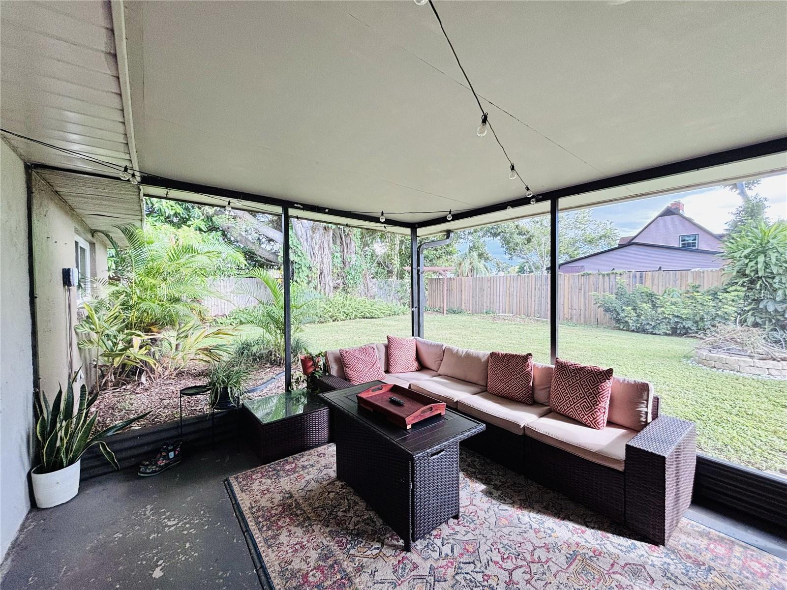 COUNTRY CLUB HEIGHTS - Residential