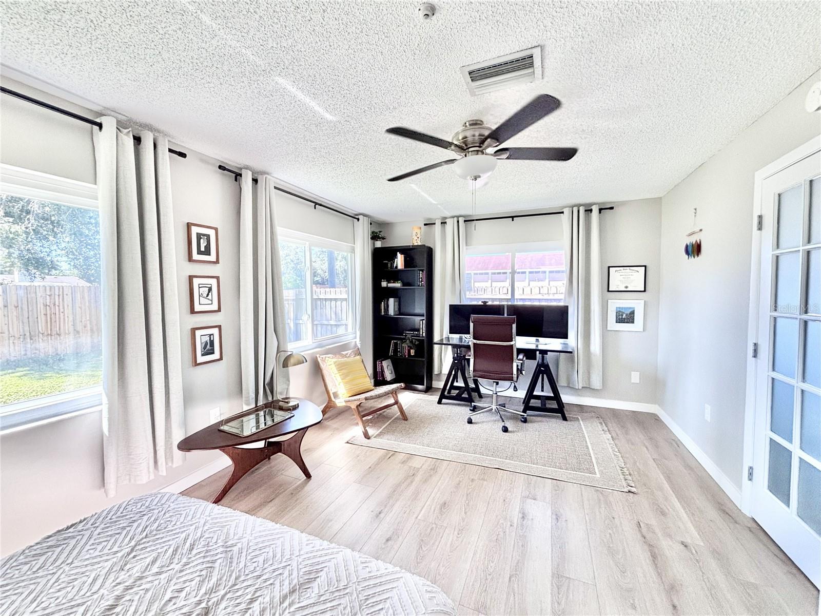 COUNTRY CLUB HEIGHTS - Residential