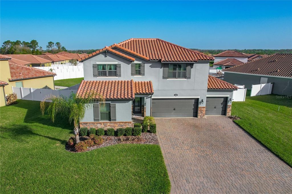 Photo of 4059 Prima Lago Circle, Lakeland, FL 33810 (MLS # L4960180)