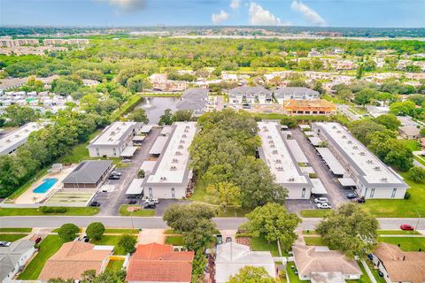 A home in SEMINOLE