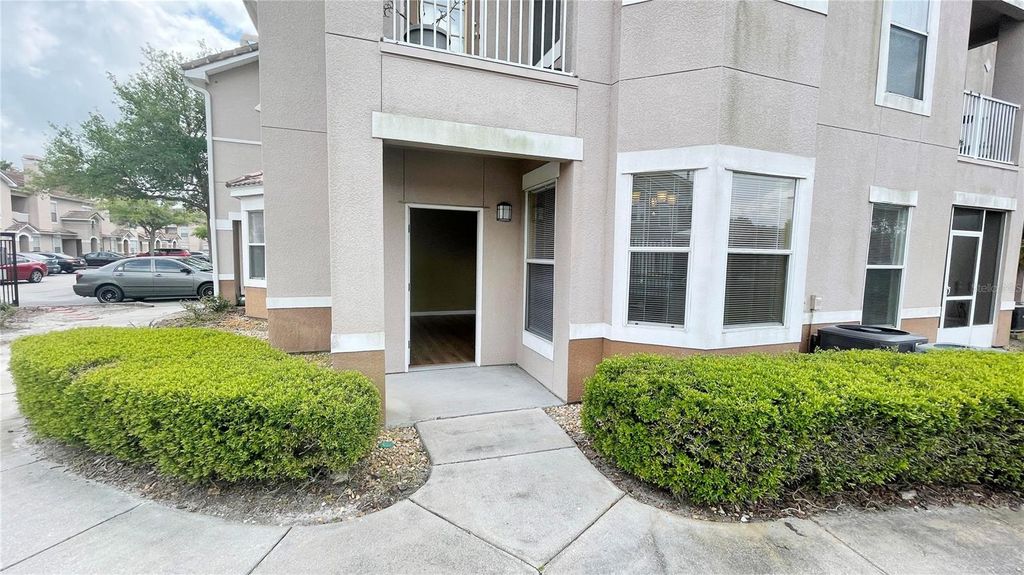 Photo of 18022 Villa Creek Drive #18022, Tampa, FL 33647 (MLS # O6352460)