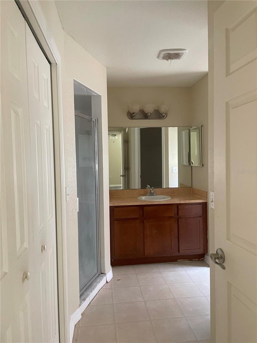 AYERSWORTH GLEN - Residential