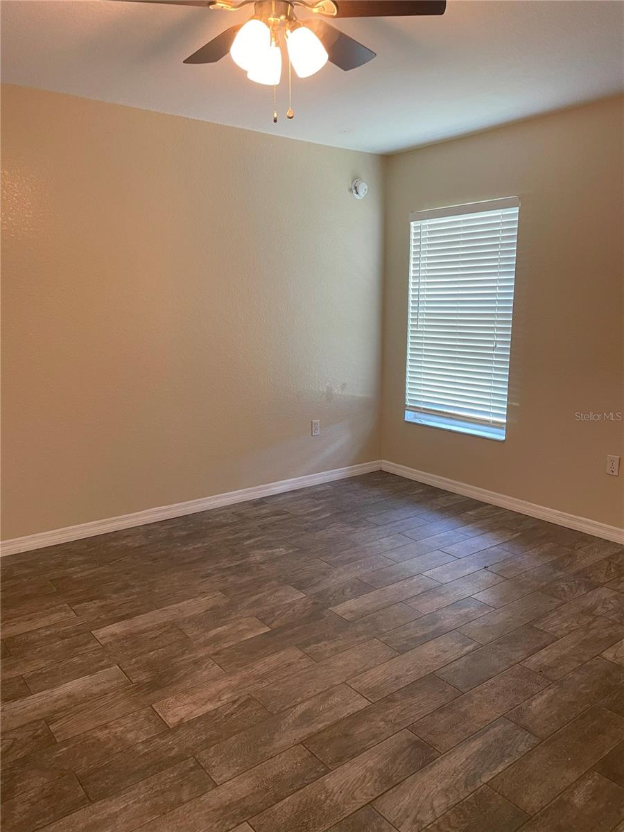 AYERSWORTH GLEN - Residential