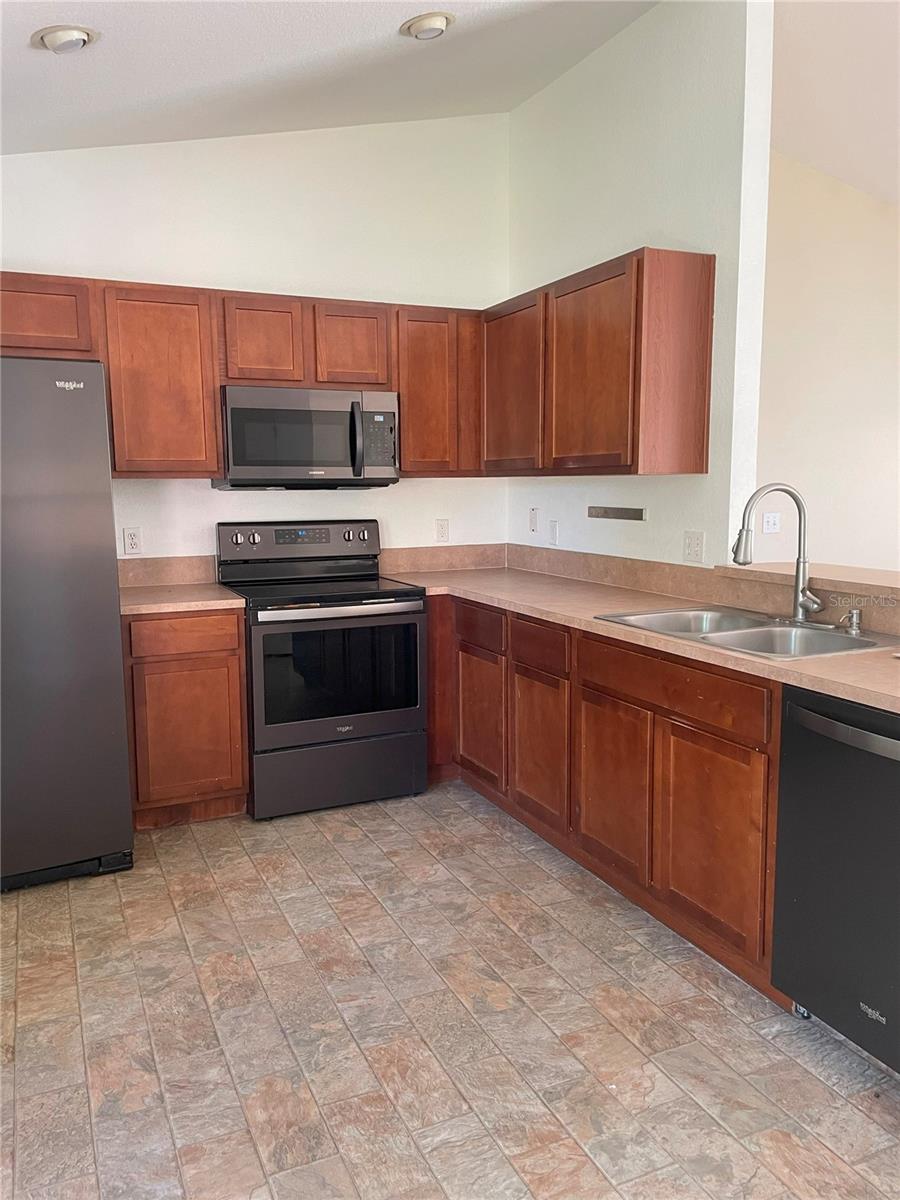 AYERSWORTH GLEN - Residential