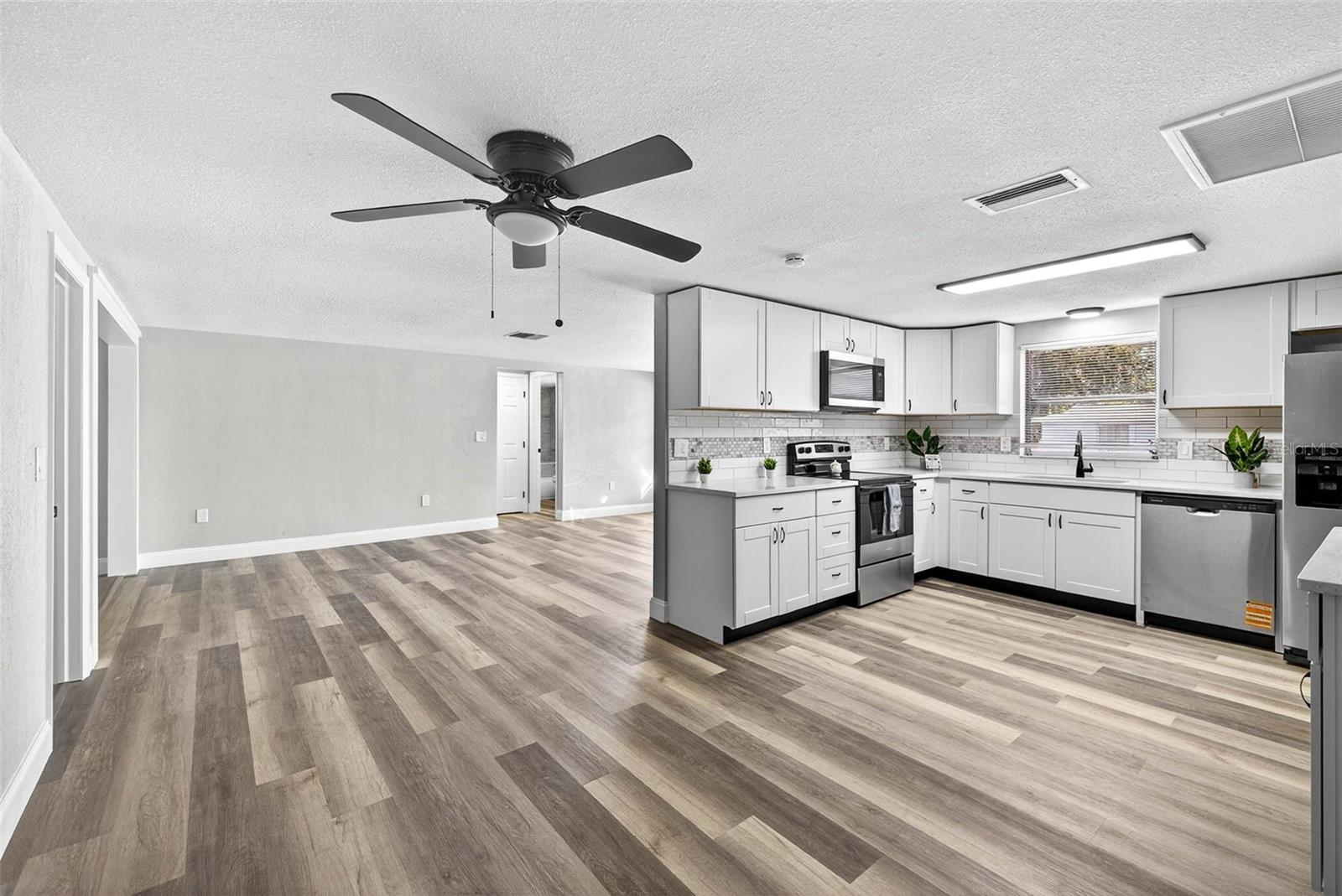 PALM TERRACE GARDENS - Residential