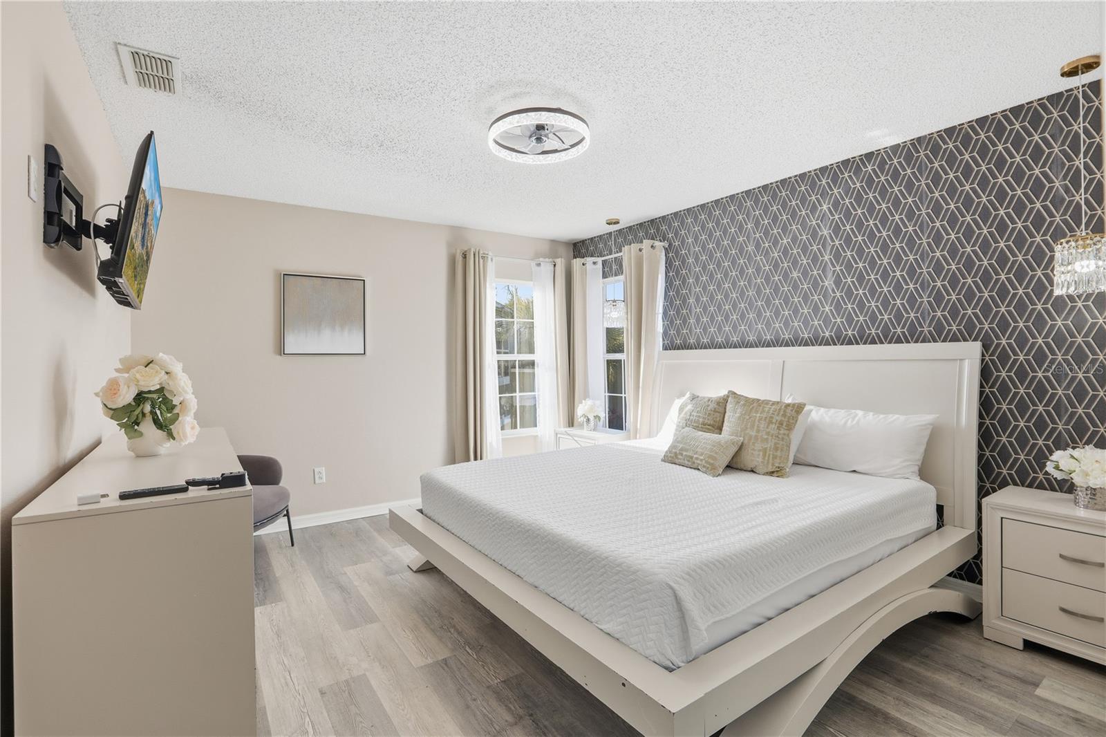 EMERALD ISLAND RESORT PH 1 - Residential