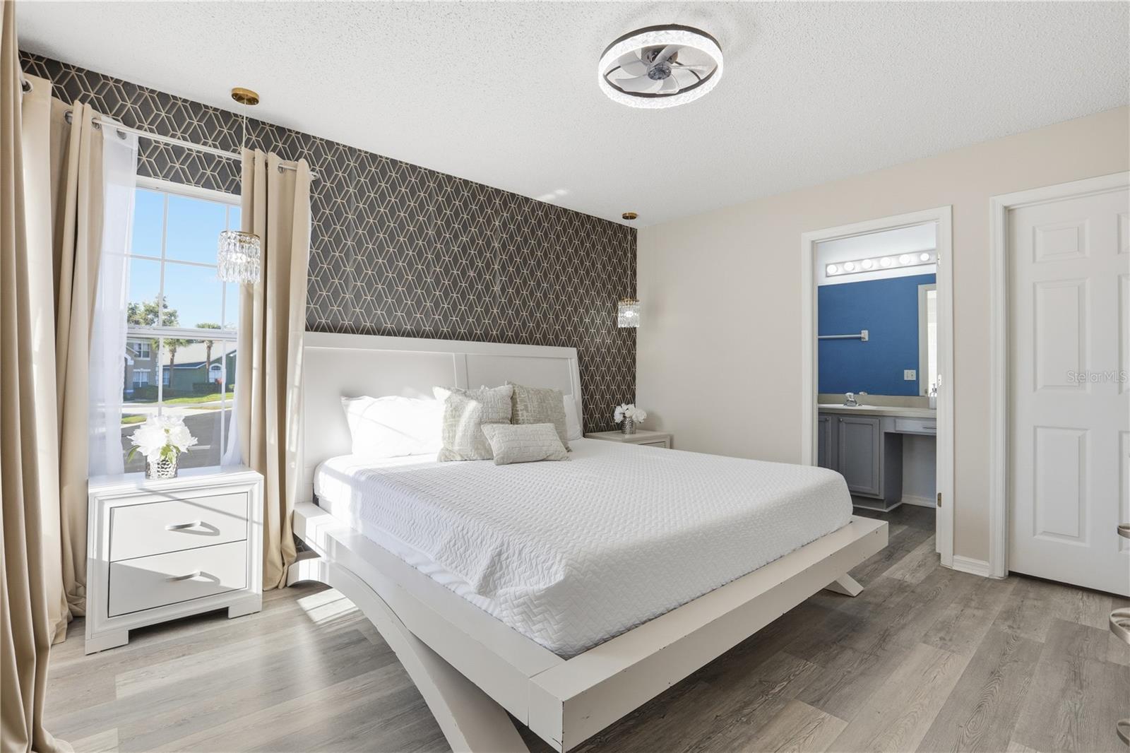 EMERALD ISLAND RESORT PH 1 - Residential