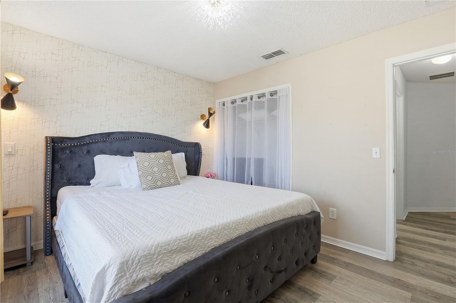 EMERALD ISLAND RESORT PH 1 - Residential