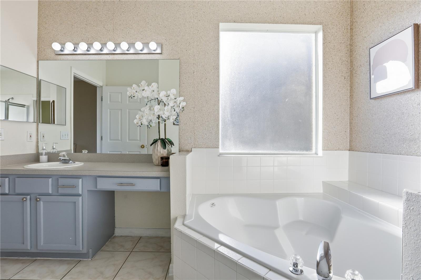 EMERALD ISLAND RESORT PH 1 - Residential