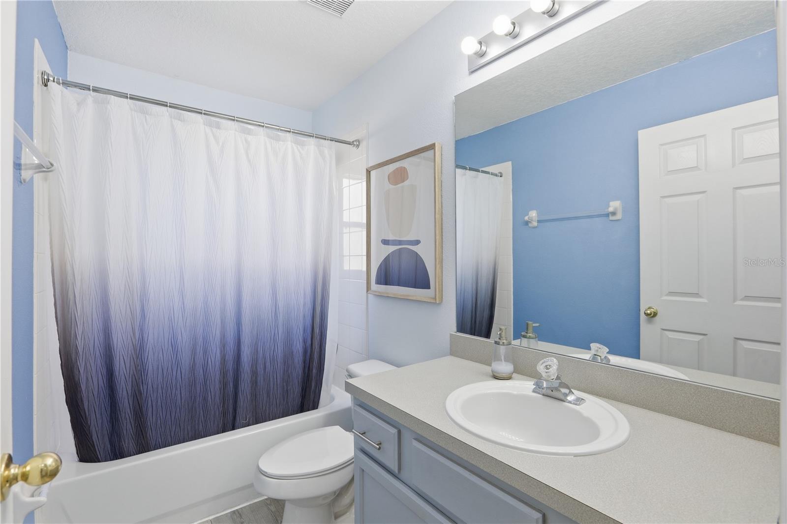 EMERALD ISLAND RESORT PH 1 - Residential