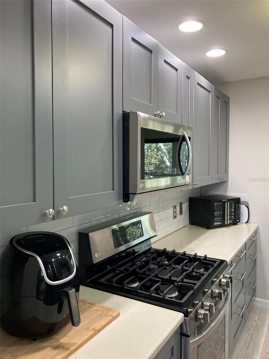 FIVE TOWNS OF ST PETE - Residential Lease