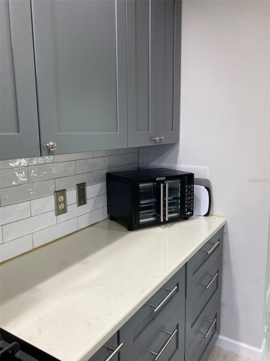 FIVE TOWNS OF ST PETE - Residential Lease