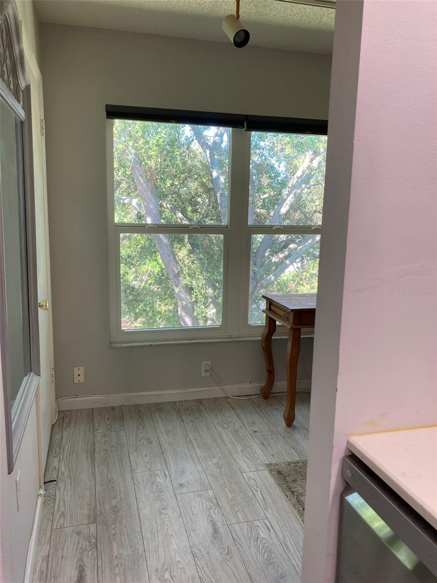FIVE TOWNS OF ST PETE - Residential Lease