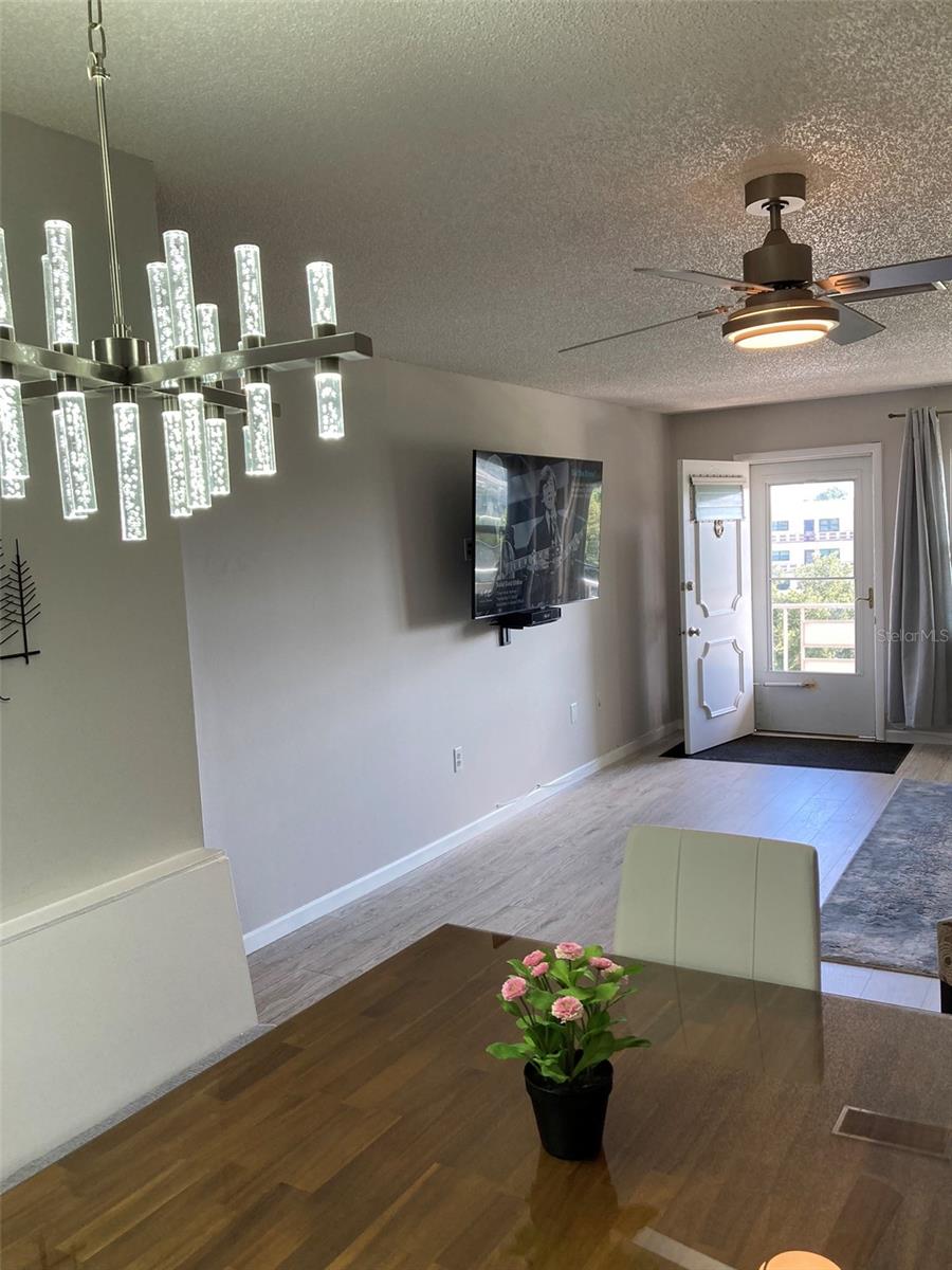 FIVE TOWNS OF ST PETE - Residential Lease