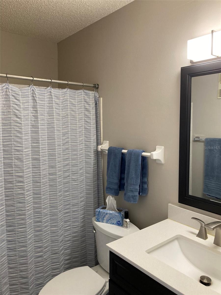 FIVE TOWNS OF ST PETE - Residential Lease