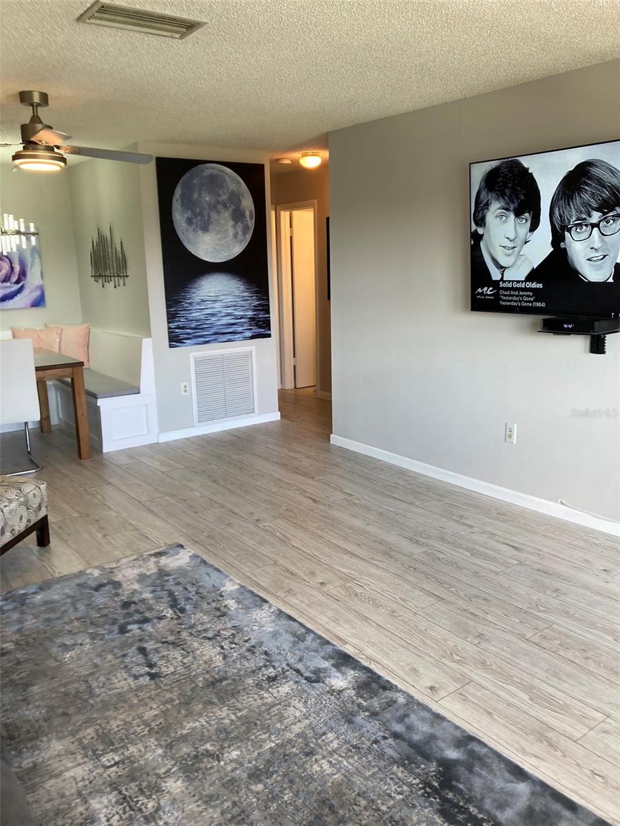 FIVE TOWNS OF ST PETE - Residential Lease