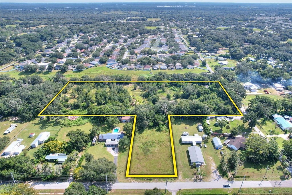 Photo of 2932 Washington Road, Valrico, FL 33594 (MLS # TB8555175)