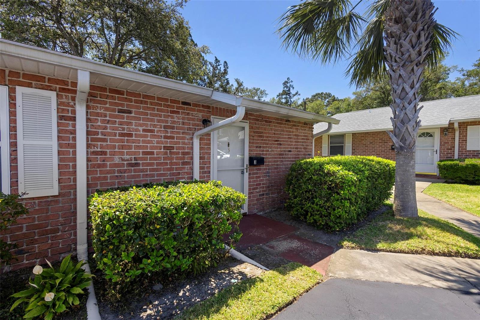 3 FAIRWAY COURT
