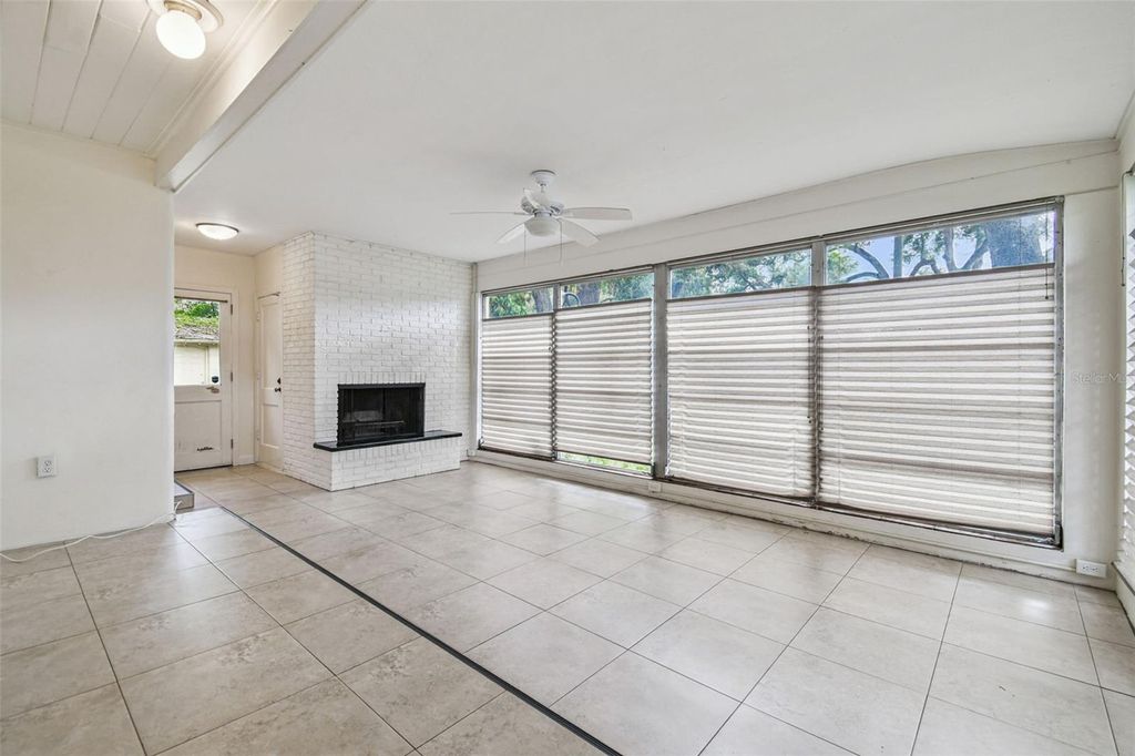 Photo of 1001 E Fern Street, Tampa, FL 33604 (MLS # TB8435046)