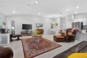 WYLD PALMS II PB 21 PG 1 LOT 13 - Residential