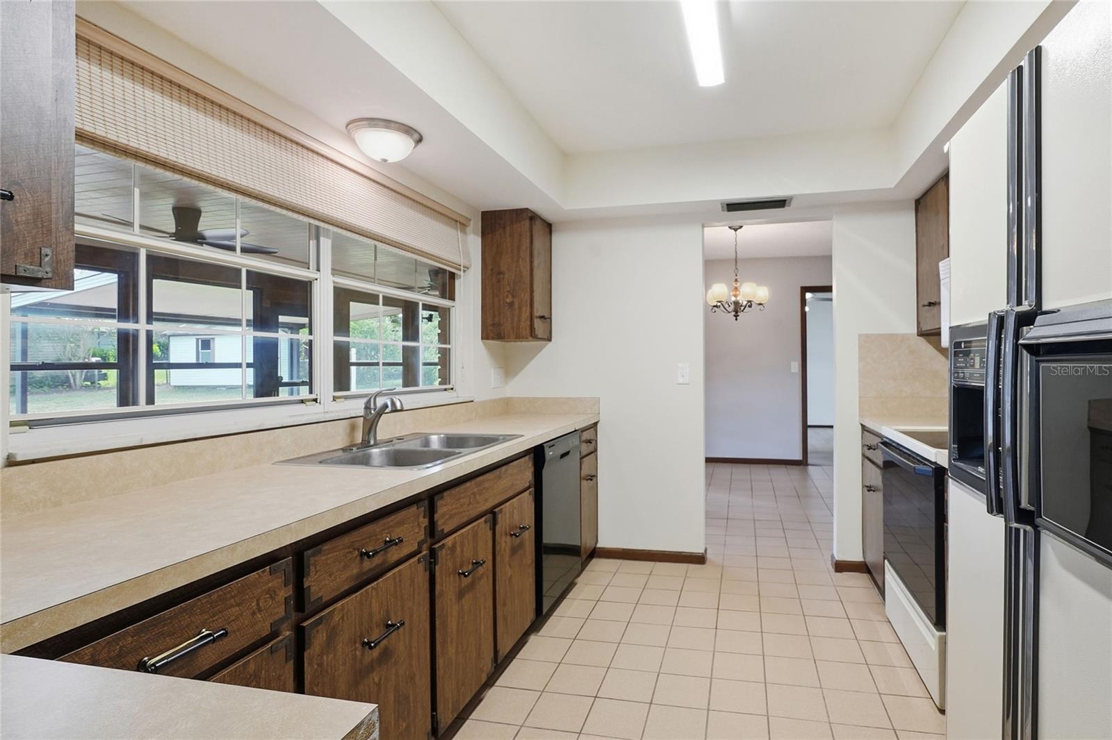 DOGWOOD ESTS 1 PB 64 PG 5 - Residential