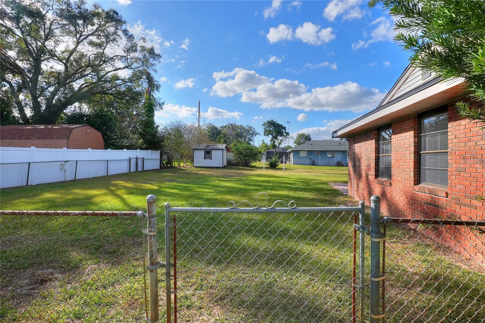 DOGWOOD ESTS 1 PB 64 PG 5 - Residential