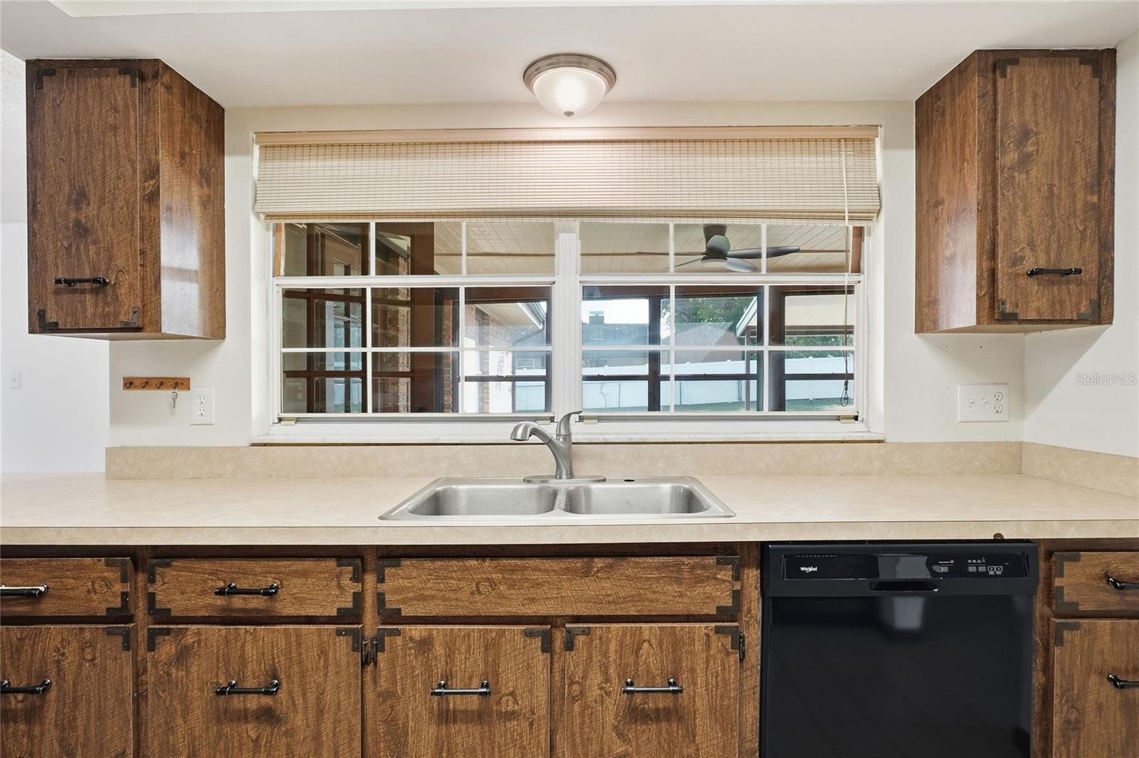 DOGWOOD ESTS 1 PB 64 PG 5 - Residential